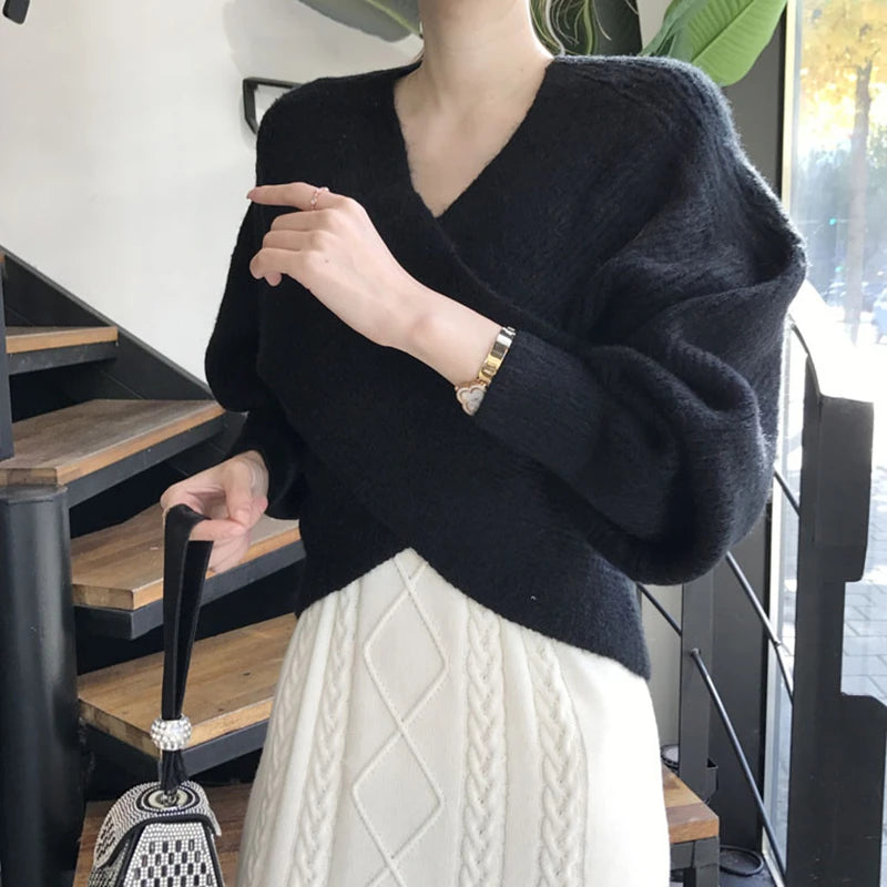 V-neck Short Solid Color Cross Casual Women's Knitted Pullover Tops Spring Autumn Korean Style Versatile Loose Fit New Sweater
